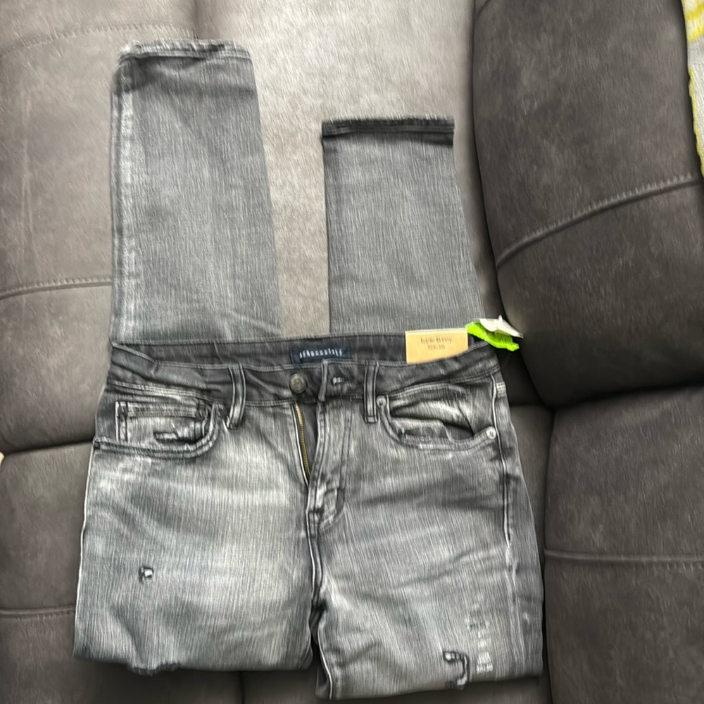 Men’s aeropostale jeans.